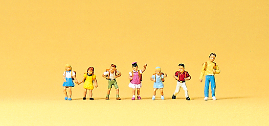 School children<br /><a href='images/pictures/Preiser/75006.jpg' target='_blank'>Full size image</a>